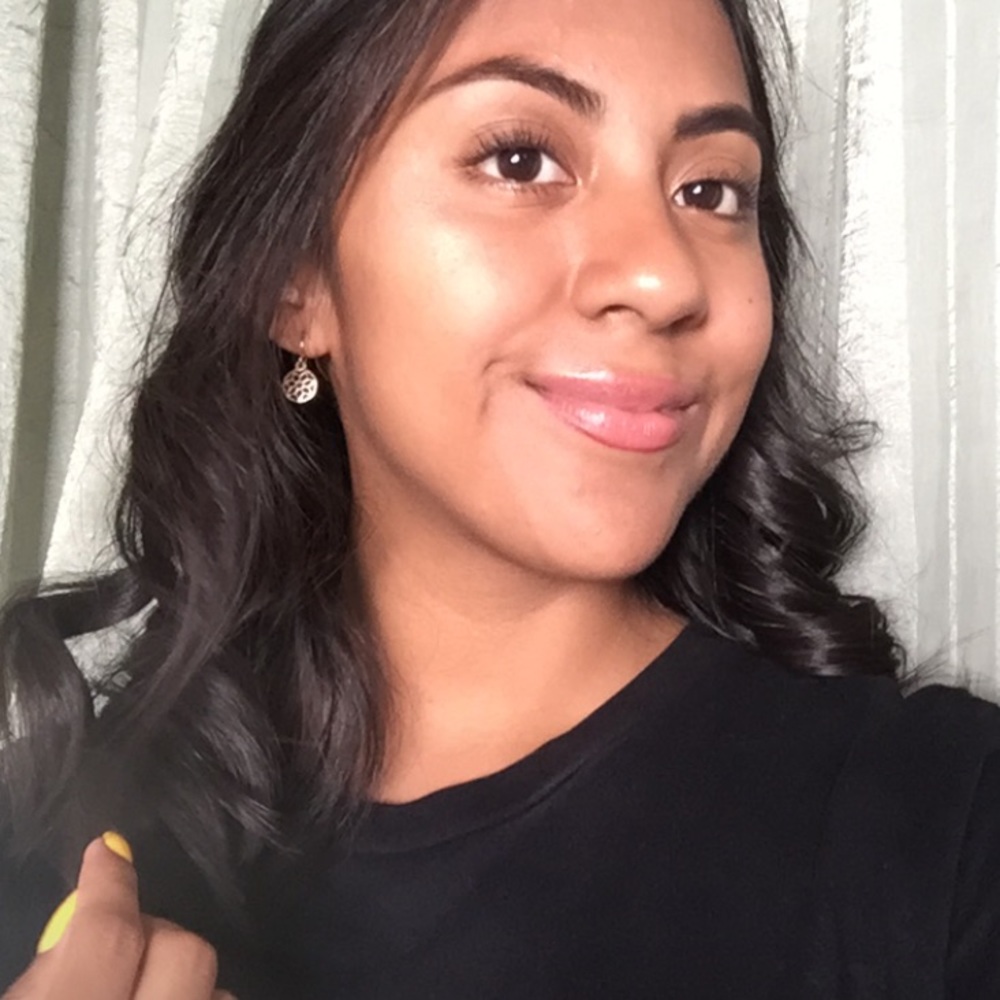 Meet your Posher, Andrea